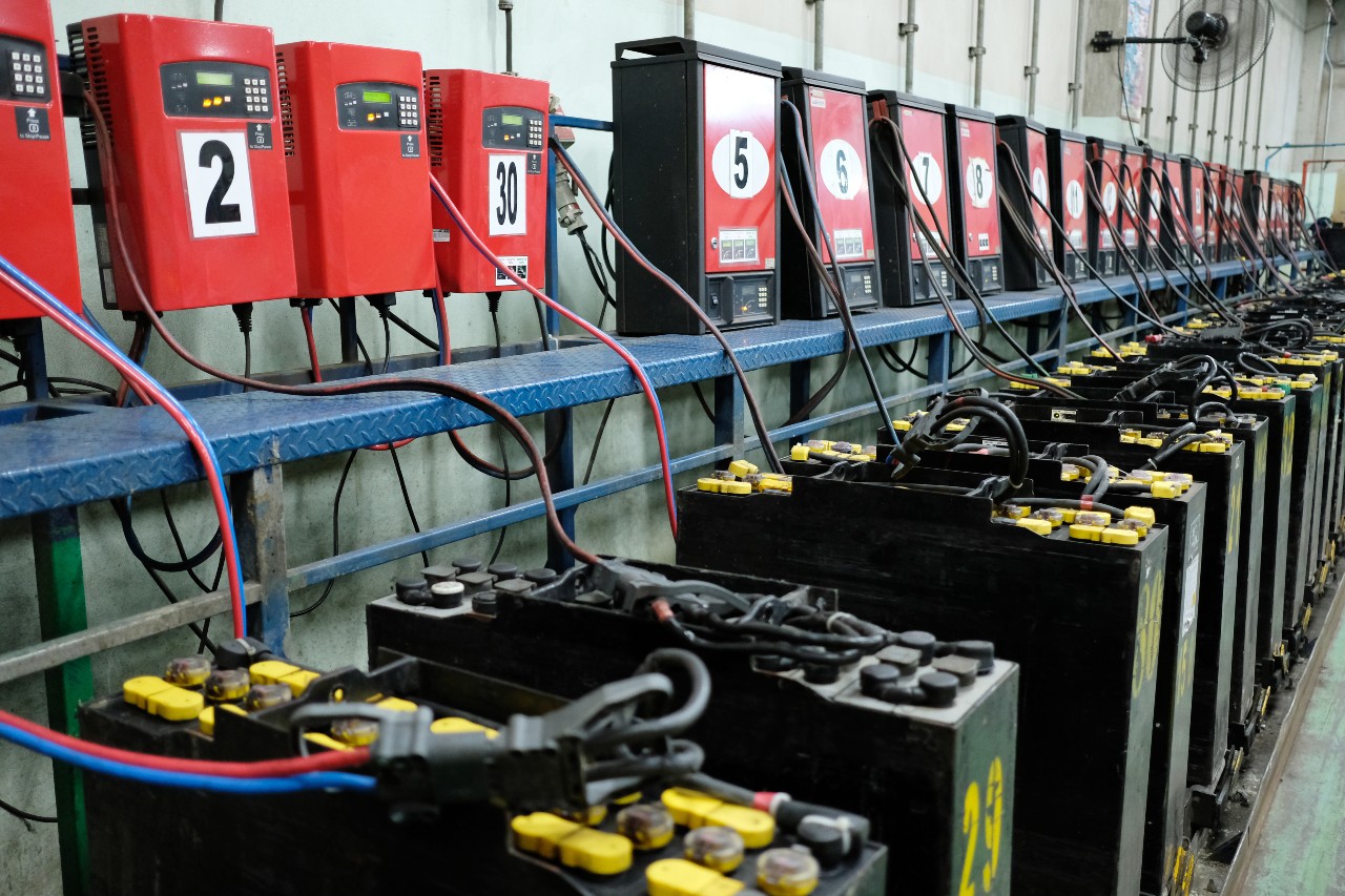battery-charging-bay-inspection