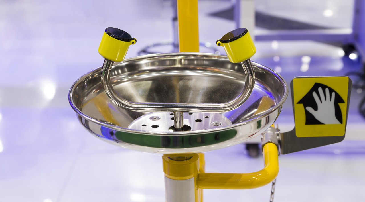 SWS OnSite Emergency Eye Wash Station Fountain Inspection